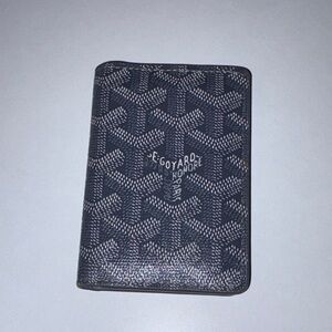 Goyard Gray and White Patterned Wallet
